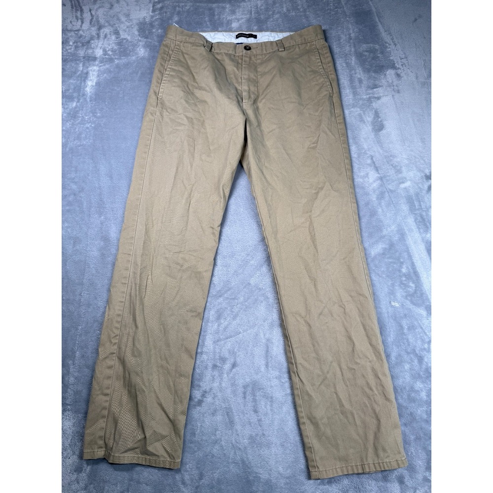 Dockers Slim Fit Pants Mens 33x32 Khaki Cotton Mid Rise Straight Leg Casual Wear